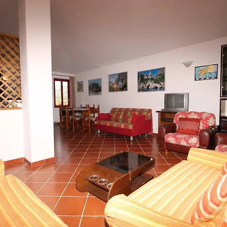 Casa Miky Feriehus *